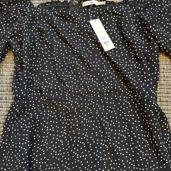 Mi Ami Black and White Sheath Dress with Bishop Sleeves - Picture 2 of 4